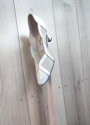 Вінтажні жіночі італійські туфлі renata signorina