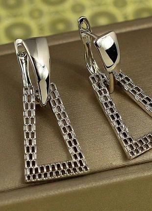 Серьги  xuping jewelry трапеция соты 3.4 см серебристые