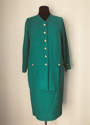 Классный костюм (жакет и юбка) нереального зеленого цвета, размер укр 52-54-56