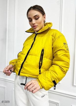 Женская куртка желтая