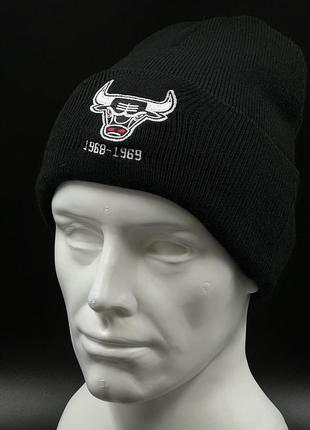 Оригінальна зимова чорна шапка  mitchell & ness nba chicago bulls