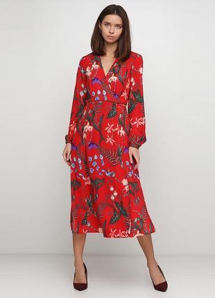Стильне червоне плаття міді h&m на запах, в квітковий принт.