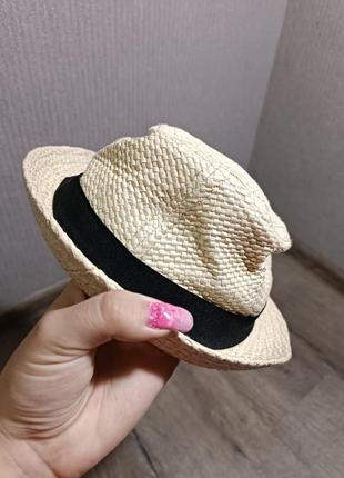 Солом'яна шляпа капелюх бежева світла з чорною стрічкою декором4 фото