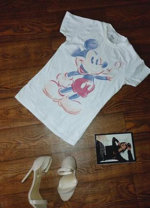 Біла жіноча футболка мікі маус, жіноча базова футболка, розпродаж, жіноче взуття, жіночий одяг