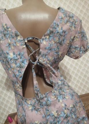 Плаття в актуальний квітковий принт зі шнурівкою2 фото