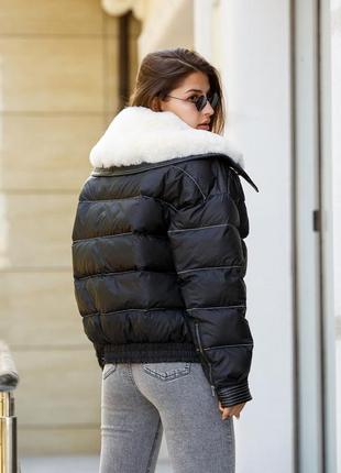 Молодіжна жіноча зимова куртка бомбер з великим хутровим коміром5 фото