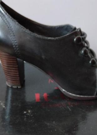 Шкіряні туфлі6 фото