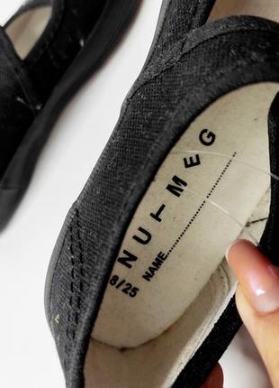 Мокасини на дівчинку туфлі/тапочки чорного кольору від бренду nutmeg 25(264 фото