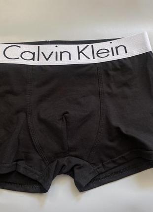 Чоловічі труси-боксери calvin klein.
