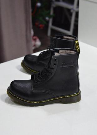 Кожаные женские ботинки dr.martens classic с мехом4 фото