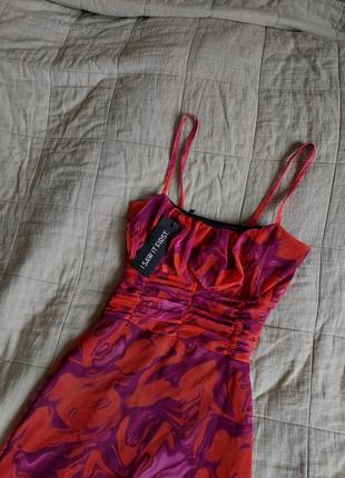 Трендовое платье из фатина абстрактный принт4 фото