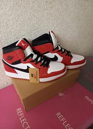 Кросівки чоловічі шкіряні демісезонні nike air jordan1 фото