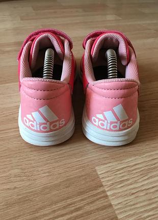 Дитячі кросівки для дівчинки adidas 3