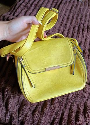 Яркая желтая сумка,сумочка