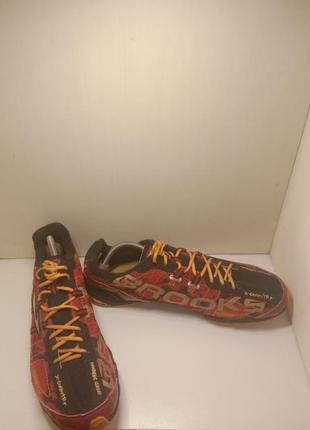 Кросівки brooks
