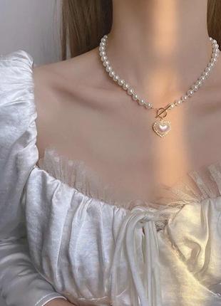 Жіноча підвіска з перлів