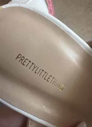 Босоножки новые мюли белые prettylittlething на высоком устойчивом каблуке4 фото