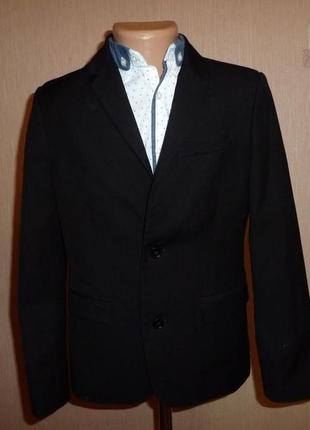 Черный классический пиджак h&m на 9-10 лет4 фото