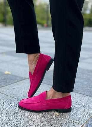 Классические замшевые лоферы фуксия
