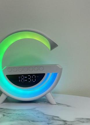 Лампа-нічник з бездротовою зарядкою