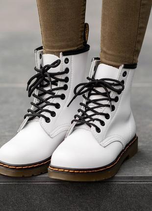 Весенние ботинки dr.martens 1460 white женские демисезон ботинки доктор мартинс белые, осенние, ботинки жіночі мартінс білі2 фото