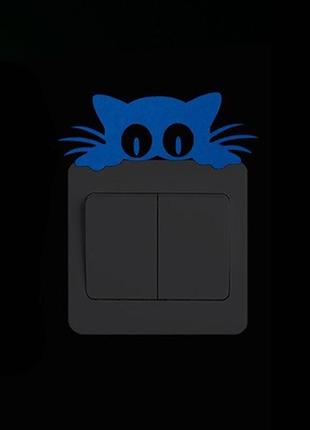 Люминесцентная наклейка "кот" - размер 10*5см, (впитывает свет и светится в темноте голубым)