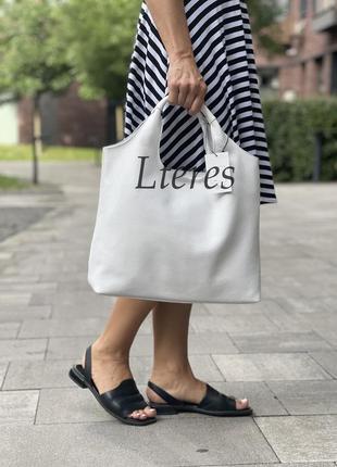 Шкіряна біла жіноча сумка, кольори в асортименті6 фото