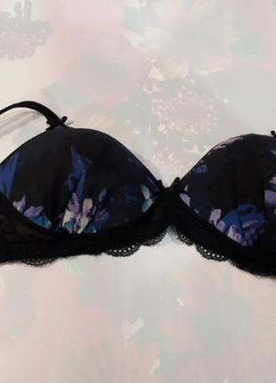 Mothercare бюстгальтер  без косточек поролон кружево  р.34 d  75 d