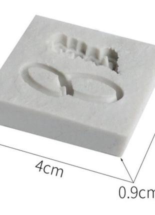 Молд маленький из силикона "обручальные кольца" - размер молда 4*3,8см, силикон2 фото