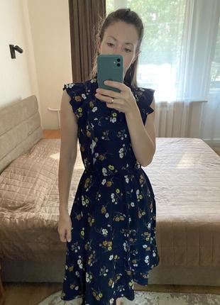 Платье в цветочный принт
