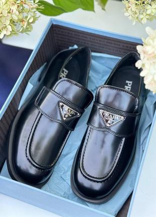 Туфли лоферы женские кожаные черные брендовые3 фото