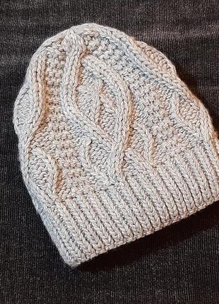 Шапка бини серого цвета