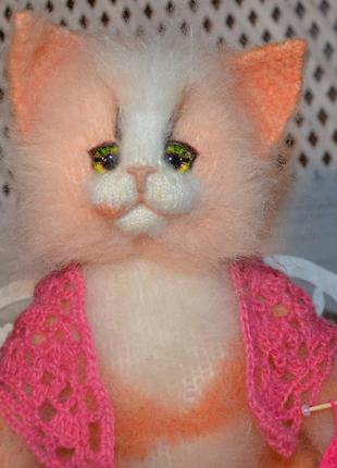 Игрушка киса рукодельница