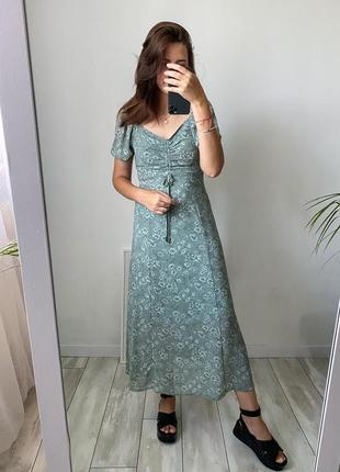 Красива сукня