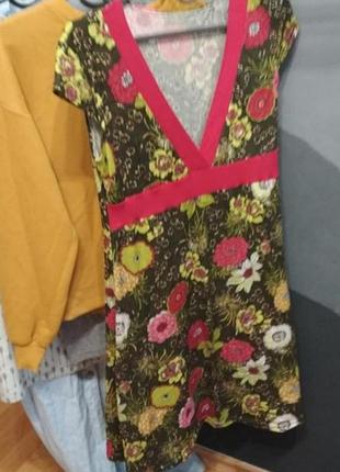 Платье в цветочный принт
