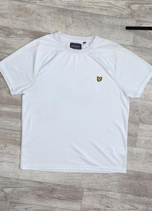 Футболка від lyle&scott