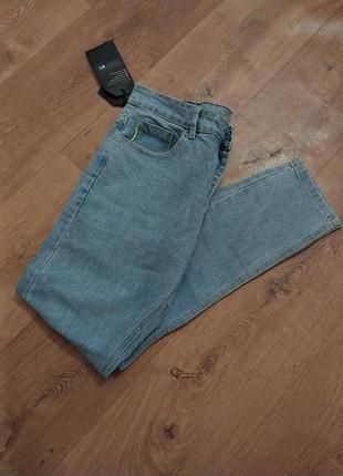 🎁носки armani в подарок! стильные голубые джинсы классика классические светлые мужские джинсы слим молодёжные джинсы на осень демисезонные джинсы5 фото