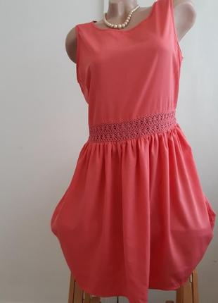 Розовое коктельное платье в стиле "барби", размер m/l