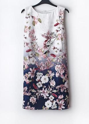 Стильное платье в цветы1 фото