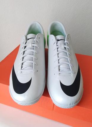 Сороконожки 46-47
nike mercurial victory iv3 фото