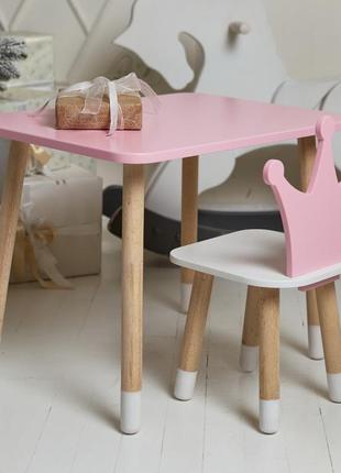 Рожевий прямокутний стіл і стільчик дитячий корона з білим сидінням. рожевий дитячий столик1 фото