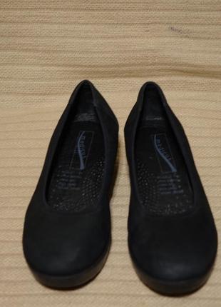 Элегантные мягчайшие черные кожаные туфли - лодочки medicus германия 37 р.