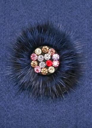 Брошь из меха норки фиолет со стразами d-60мм