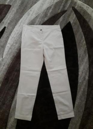 Классные базовые брюки люкс айвори marc cain