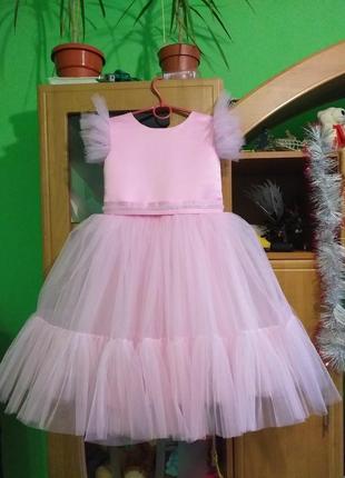 Нежное платье