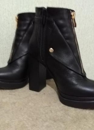 Кожаные ботинки, ботильоны