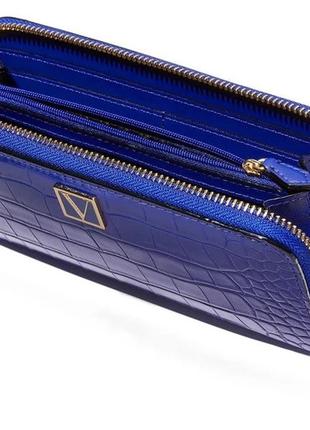 Гаманець victoria's secret однотонний темно-синій кежуал the victoria large wallet with zip3 фото