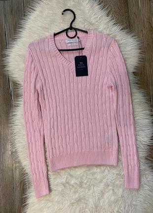 Розовый новый свитер