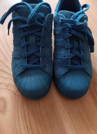 Кроссовки adidas