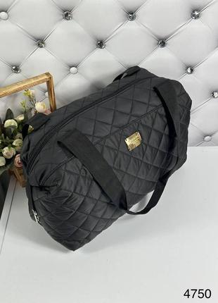 Вместительная женская спортивная дорожная сумка плащевка черная3 фото